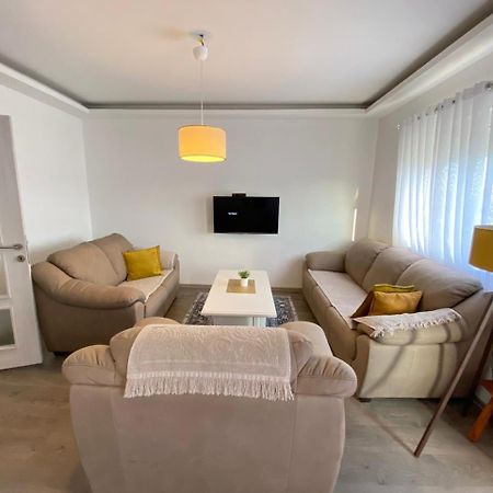 Home Mia Airport Podgorica Ngoại thất bức ảnh