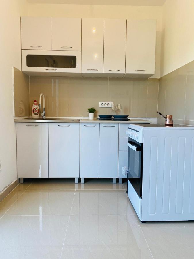 Home Mia Airport Podgorica Ngoại thất bức ảnh