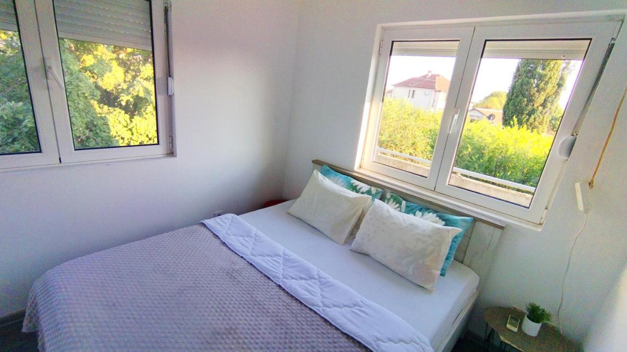 Home Mia Airport Podgorica Ngoại thất bức ảnh