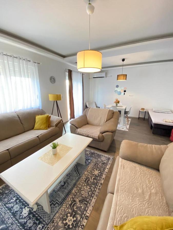 Home Mia Airport Podgorica Ngoại thất bức ảnh